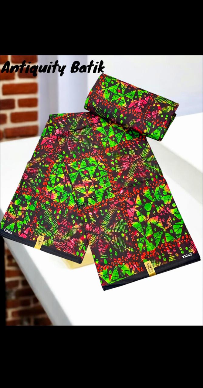 High-Quality African Batik Wax Fabric – Limited Edition Print – 6 Yards